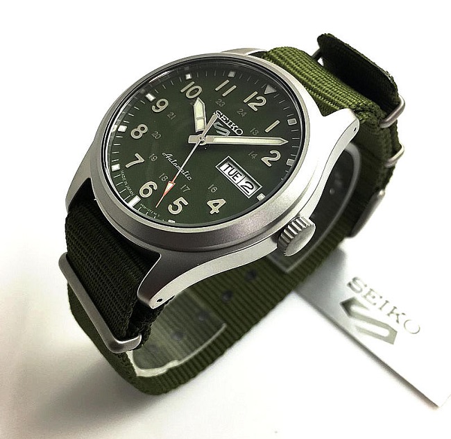 Đồng hồ Seiko 5 quân đội Sports SRPG33K1