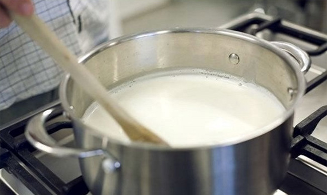 Cách làm sữa chua phô mai - bước 2