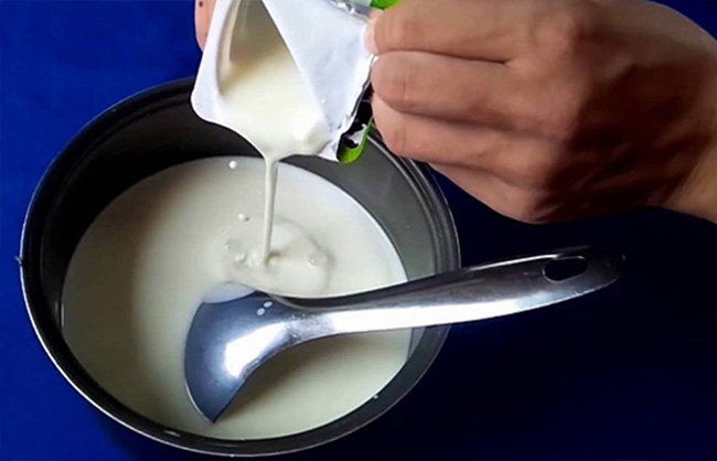 Cách làm sữa chua phô mai - bước 3