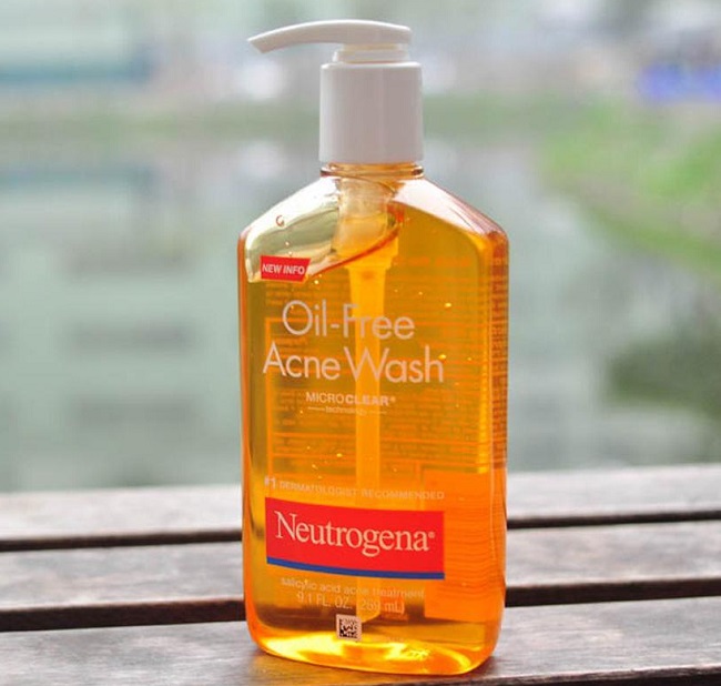 Sữa rửa mặt Neutrogena cho da hỗn hợp thiên dầu mụn