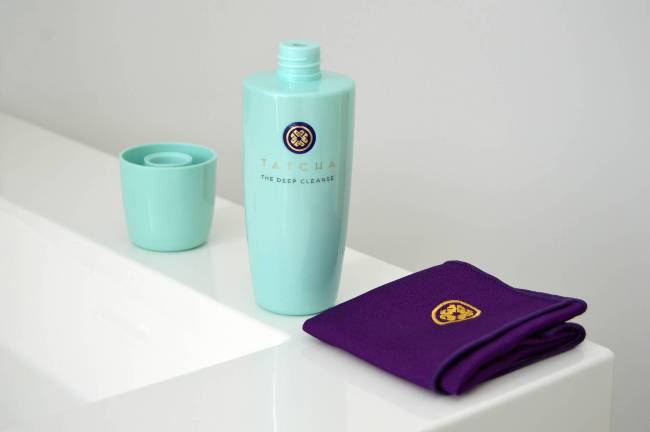 Sữa rửa mặt tẩy tế bào chết Tatcha The Deep Cleanse