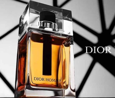 Nước hoa Dior nam Homme Parfum hương hoa cỏ gỗ nồng nàn ấm áp