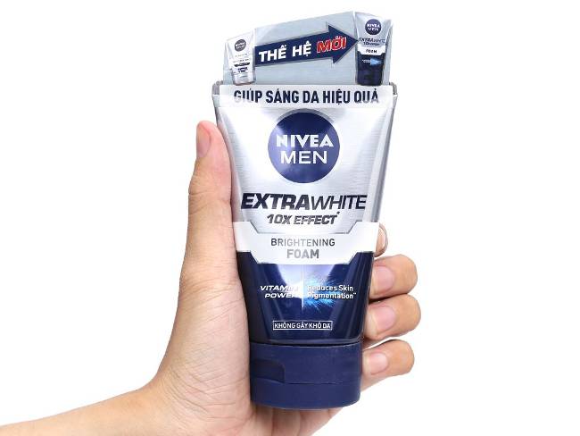 Review sữa rửa mặt cho nam Nivea Men Extra White từ người dùng