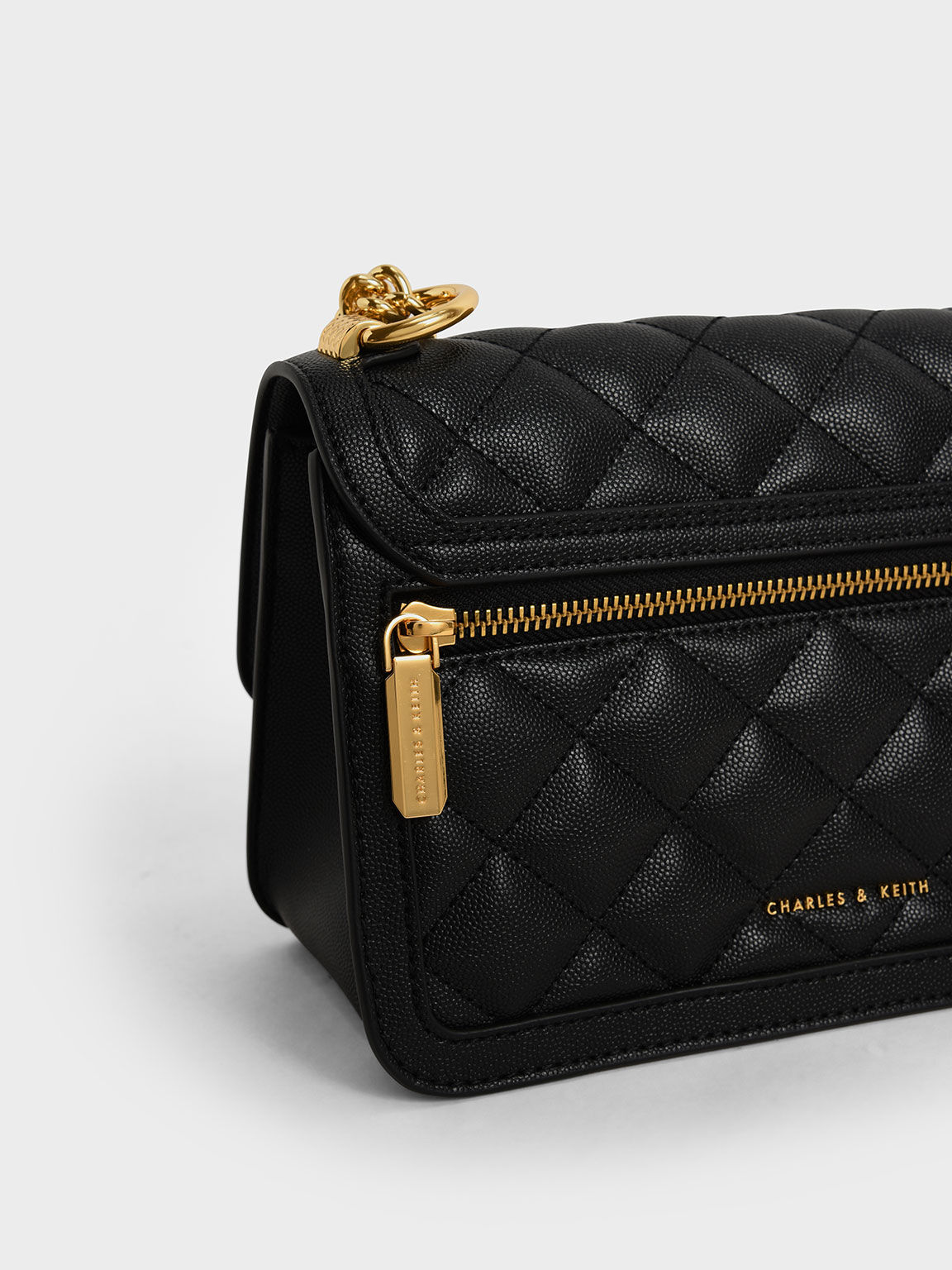 Quilted Chain Cross Body Bag | Boohoo UK