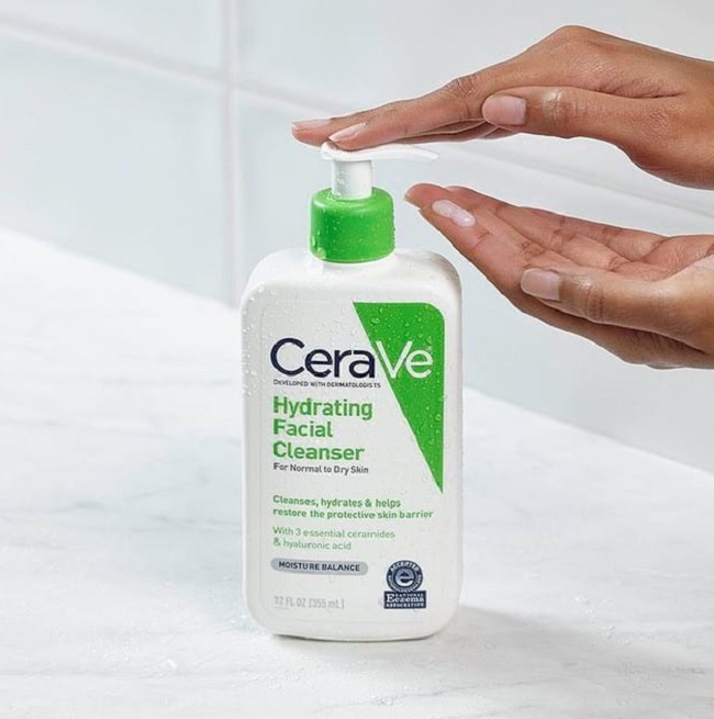 Cách sử dụng sữa rửa mặt CeraVe cho da khô