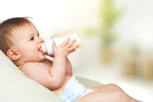 Sữa non Colostrum đầy đủ protein, những kháng thể, Vi-Ta-Min và khoáng hóa học quan trọng cho tới sức mạnh và sự trở nên tân tiến của nhỏ bé,