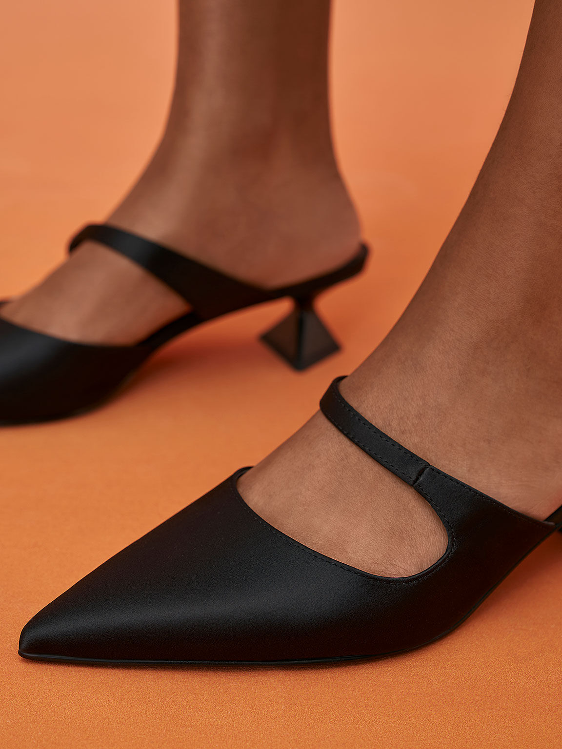 Giày Cao Gót Charles u0026 Keith Asymmetric Sculptural Heel Pumps CK1-61720118  Black