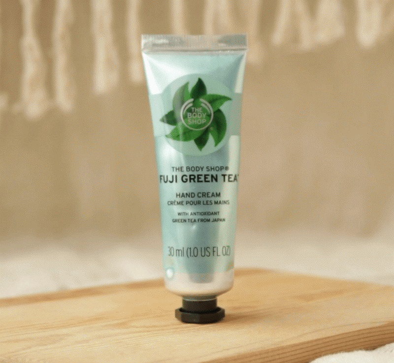 Kem dưỡng tay The Body Shop Fuji Green Tea Hand Cream