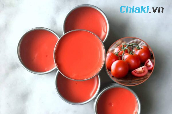 Cách làm son dưỡng môi đơn giản bằng cà chua