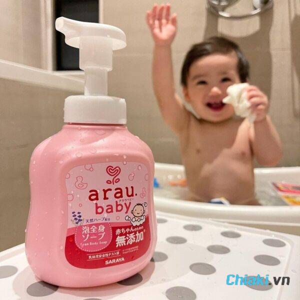 Sữa tắm trị mẫm ngứa mang đến bé xíu của Nhật Arau Baby