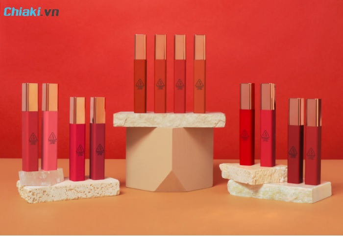 son 3Ce Cloud Lip Tint có chất son khá nhẹ môi