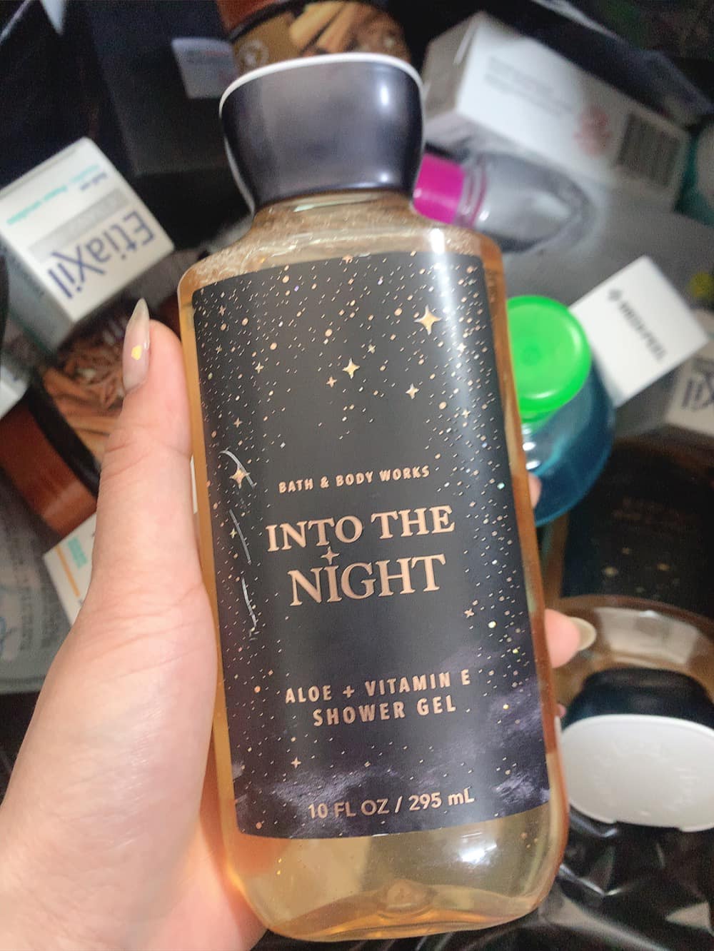 Sữa tắm nước hoa Into The Night Bath Body Works ml