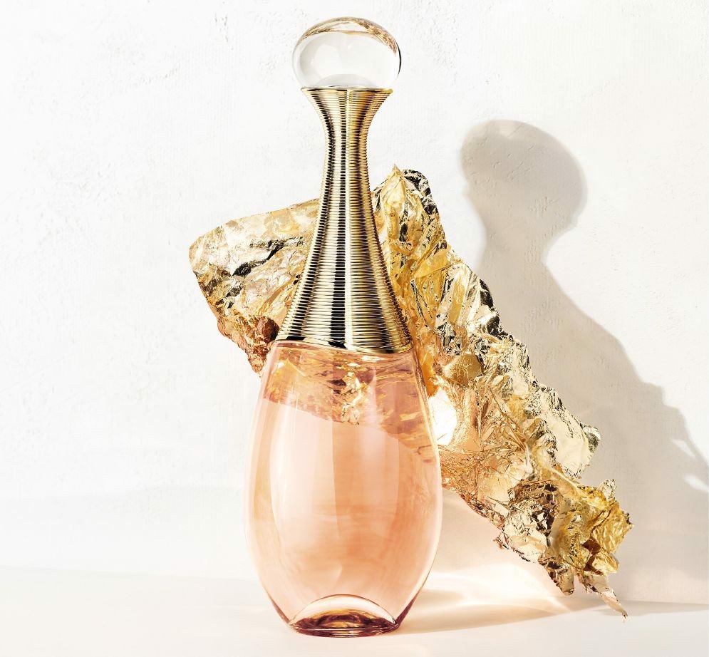 Notino  Dior Jadore je extrémne ženská priezračná kvetinová vôňa ktorá  v sebe spája jednoduchosť s eleganciou httpwwwnotinoskdiorjadoreparfemovanavodaprezeny   Facebook