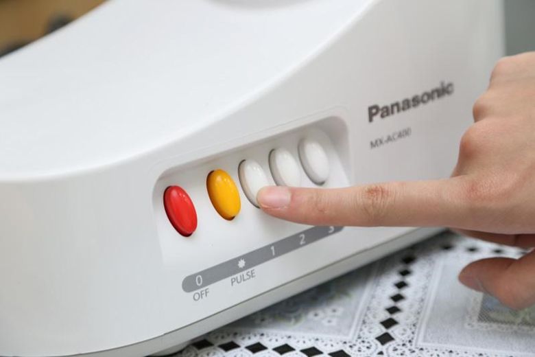 M&aacute;y xay sinh tố Panasonic MX-AC400WRA